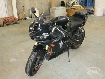 Yamaha YZF-R6 (Rep.objekt)  - Motocicletă
