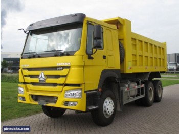 CNHTC SINOTRUK HOWO 336 6x4 - Camion basculantă