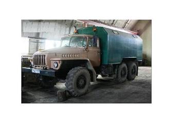 URAL 5557 - Camion furgon