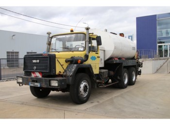 Camion cisternă pentru transport de produse chimice Iveco 330.30 - UNIC- ASFALT-BITUMEN-GOUDRON: Foto 1