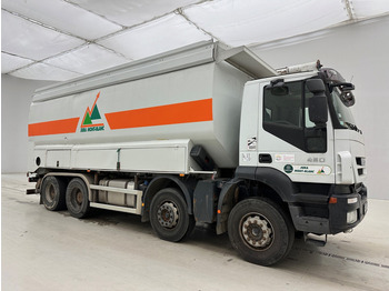 Iveco Eurotrakker 450 - Camion cisternă: Foto 3