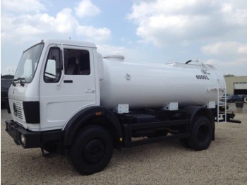 Camion cisternă Mercedes-Benz 1017 4x4 fueltruck/watertruck top condition: Foto 1