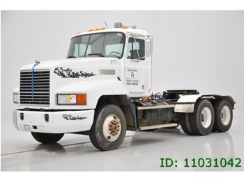 Mack CH 613 - 6X4 - On Camelback - Cap tractor