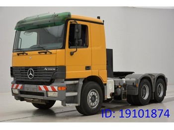 Cap tractor Mercedes-Benz Actros 3353S - 6x4: Foto 1