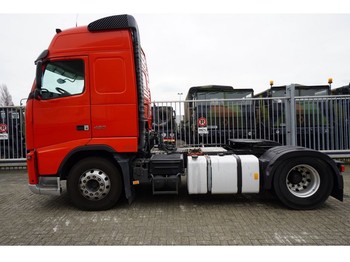 Cap tractor Volvo FH 420 ADR 5683000KM GLOBETROTTER: Foto 1