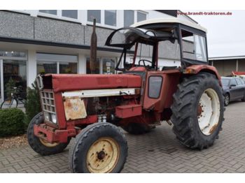 Tractor agricol CASE 844: Foto 1