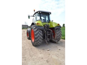 Tractor agricol CLAAS Axion 820: Foto 1