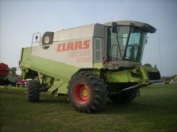 CLAAS LEXION 460
 - Combină agricola