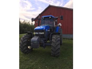 Tractor agricol New Holland TM115: Foto 1