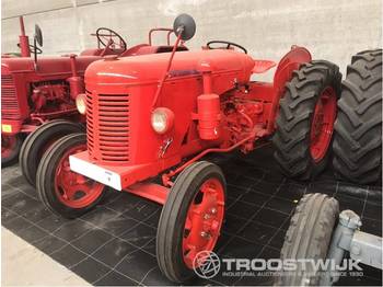 David Brown D25 - Tractor agricol