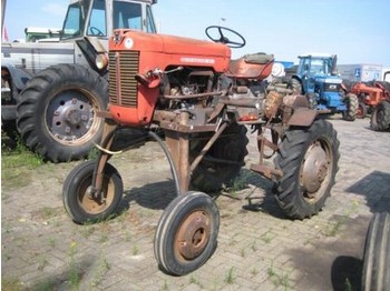 Massey Ferguson 825 - Tractor agricol